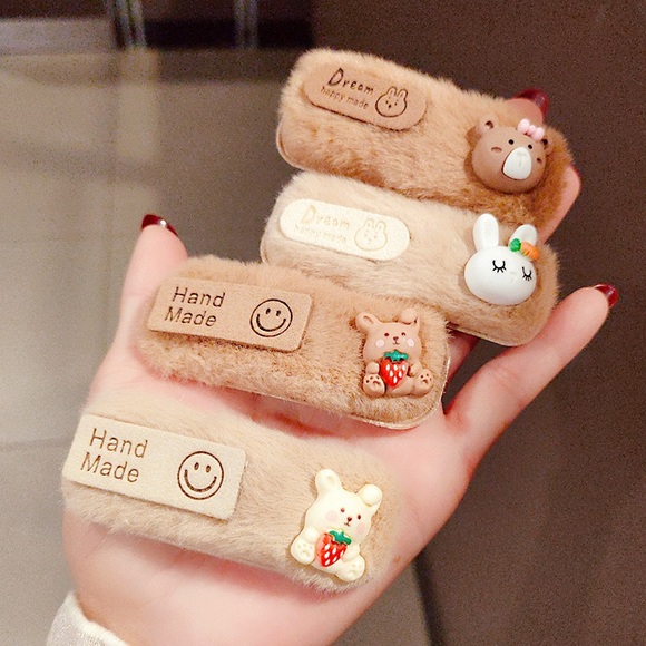 Plush hair clips/slides, snap clips. CUTE💗 - Picture 4 of 5